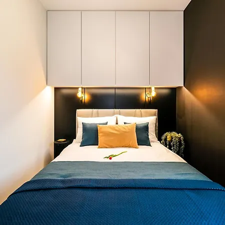 Mood Ilumino Centrum * Λοτζ